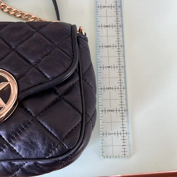 Michael Kors crossbody bag - Picture 6 of 7